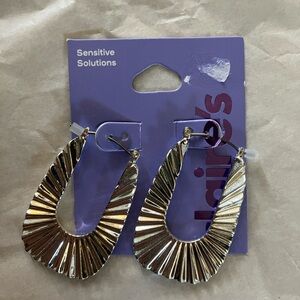 Claire's Gold and Silver Textured Earrings